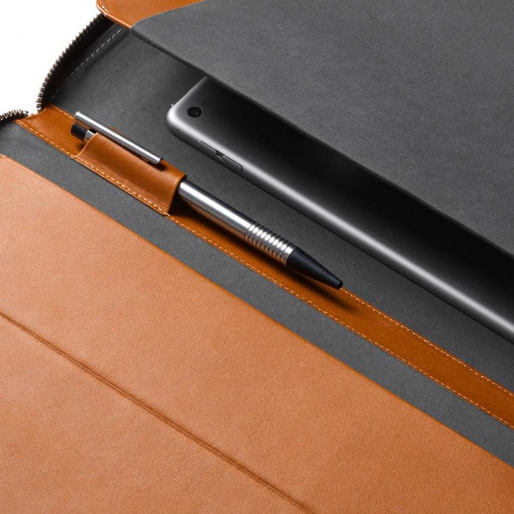 
                      
                        Bellroy Work Folio A4 brown caramel
                      
                    