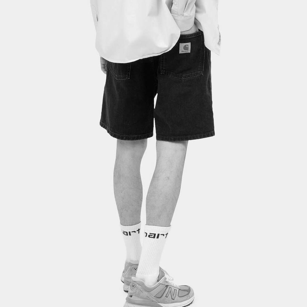 
                      
                        Carhartt WIP Shorts Newel grey black light used wash
                      
                    