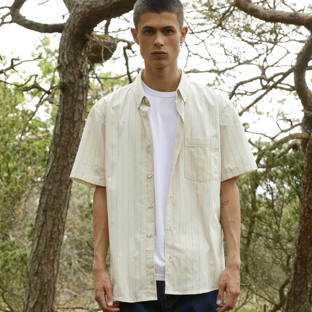 Foret Shirt SS Holiday beige cloud stripe