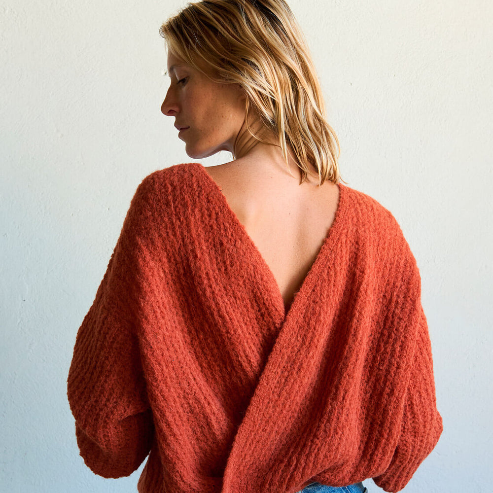 
                      
                        Jungle Folk W Cardigan Vega red ochre
                      
                    