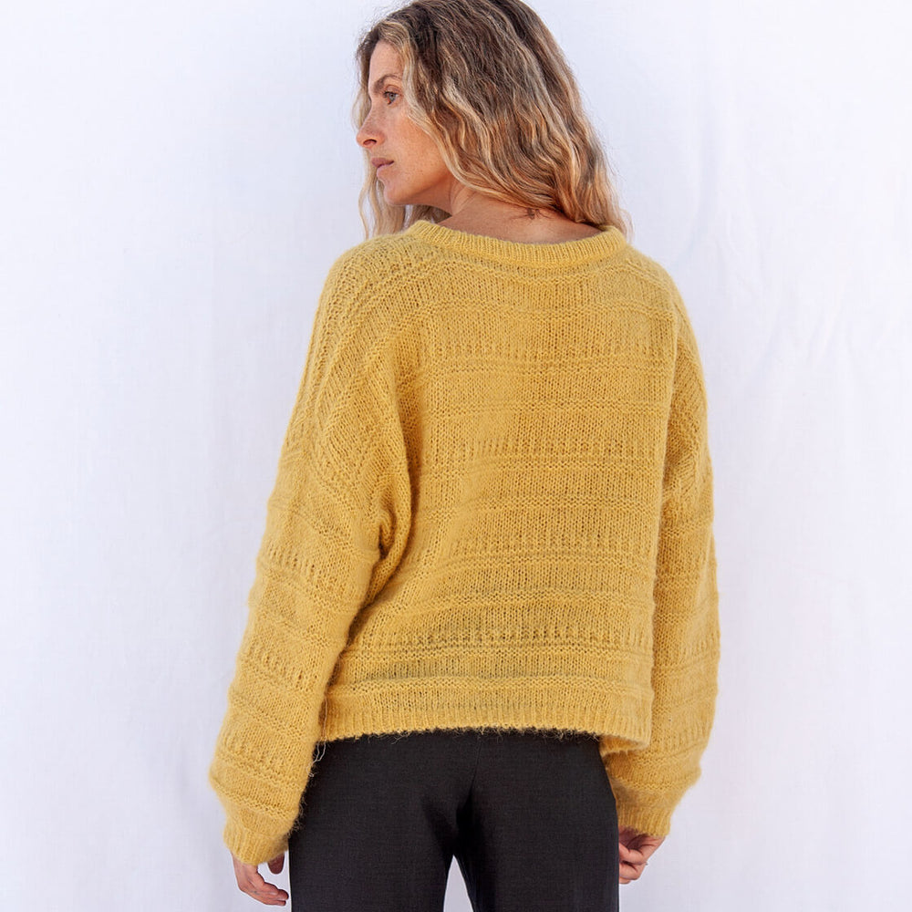 
                      
                        Jungle Folk W Pullover Juliet yellow mustard
                      
                    