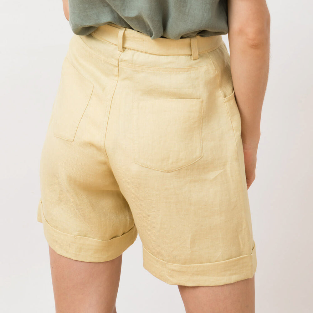 
                      
                        Jungle Folk W Shorts Linen Moon yellow straw
                      
                    