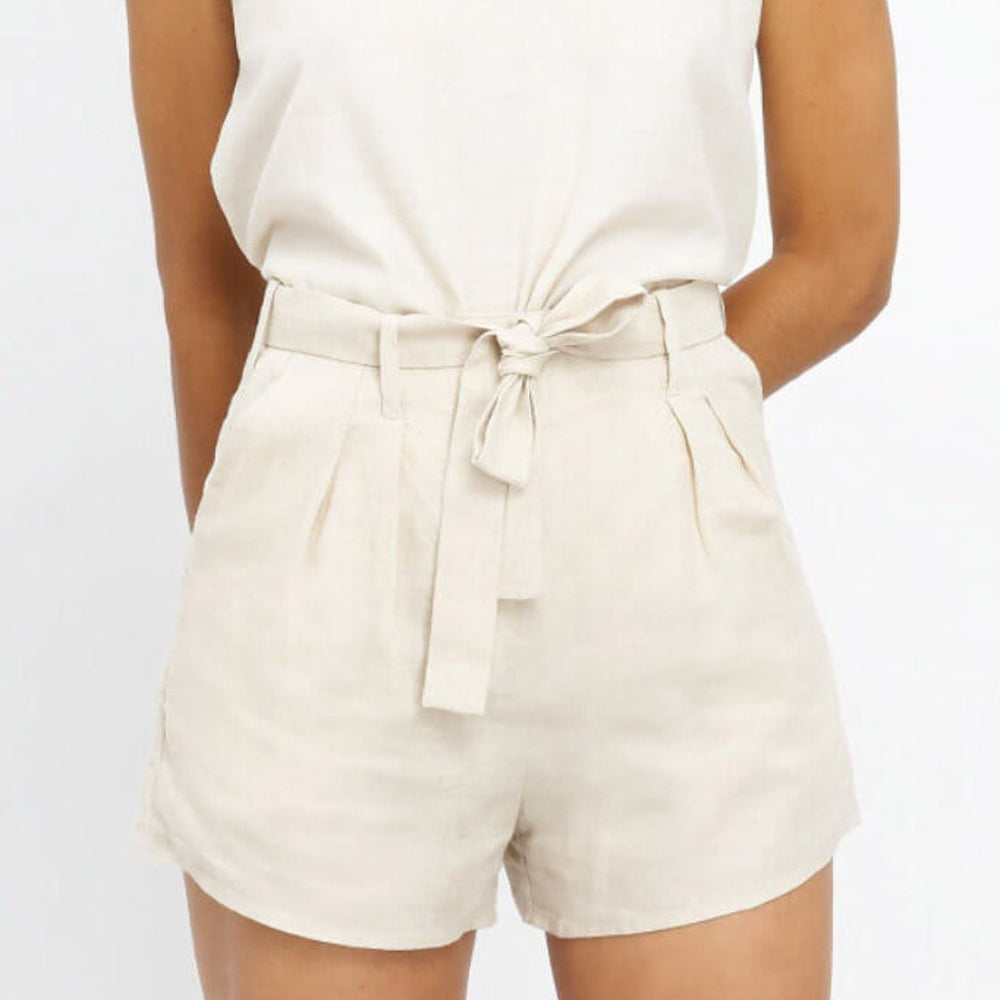 
                      
                        Jungle Folk W Shorts Mara beige
                      
                    