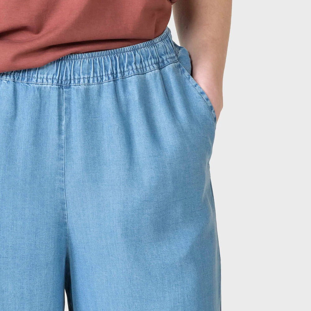 
                      
                        Klitmoller W Pants Kaja Lyocell blue light chambrey
                      
                    