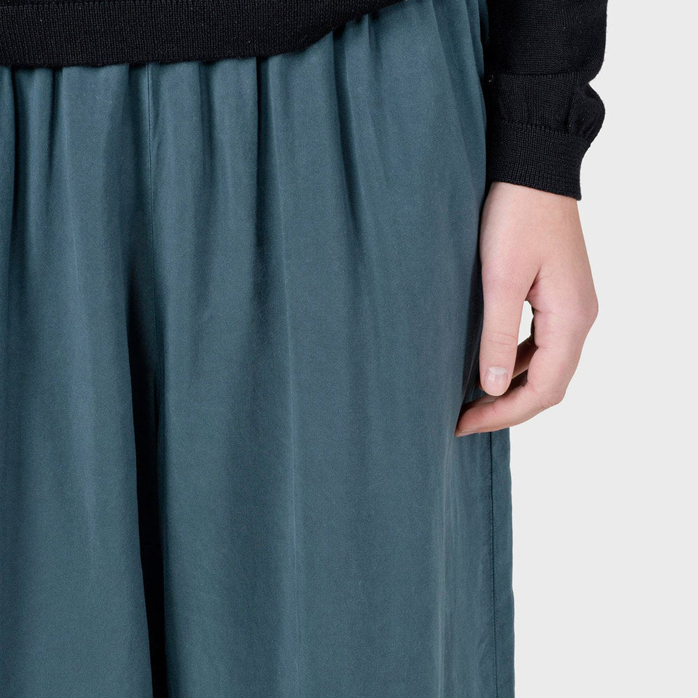 
                      
                        Klitmoller W Pants Leonora Lyocell green moss
                      
                    