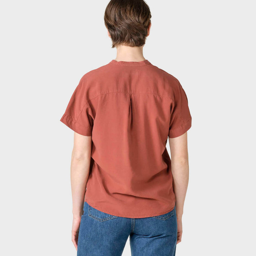 
                      
                        Klitmoller W Shirt Li red terracotta
                      
                    