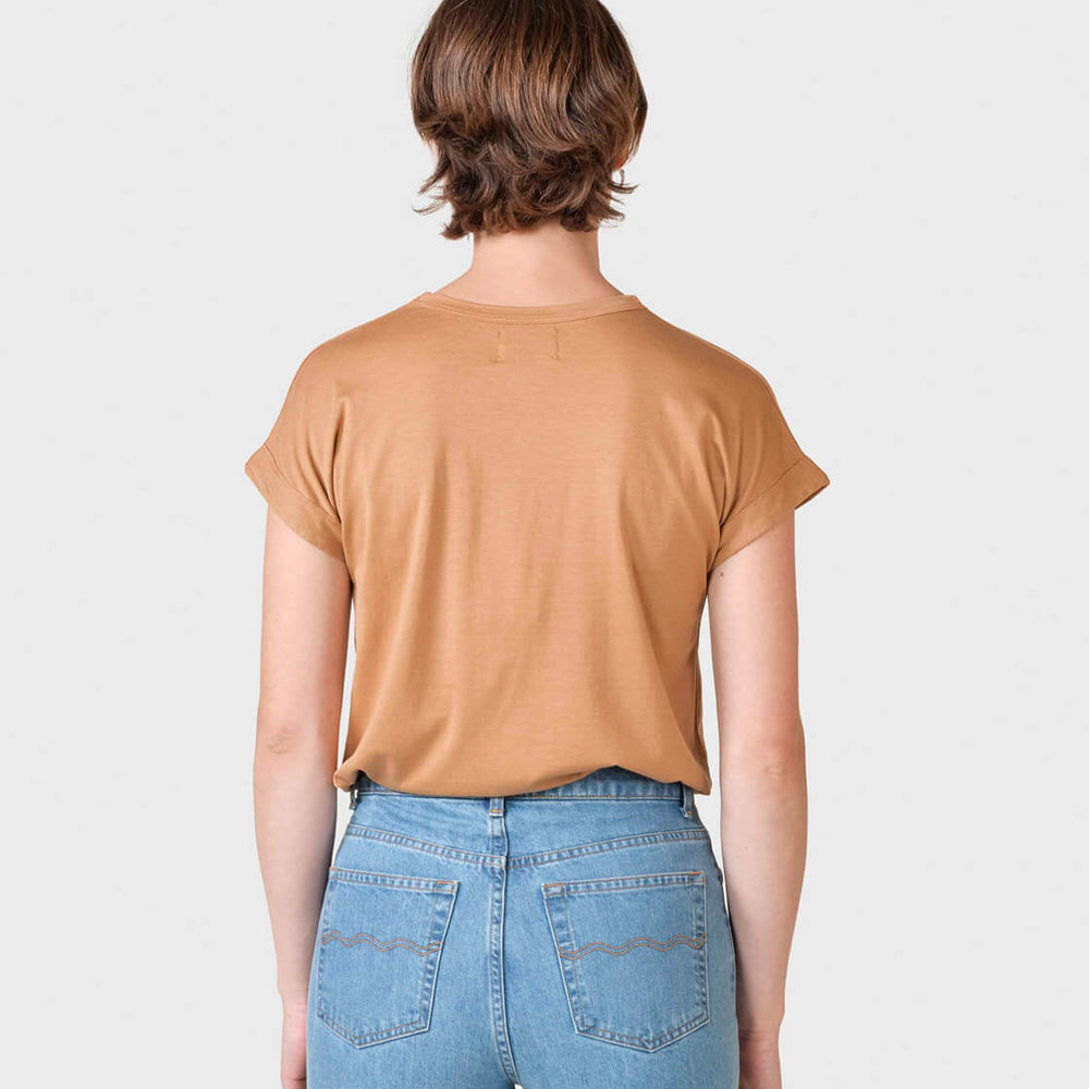 
                      
                        Klitmoller W T-Shirt Sigrid brown camel
                      
                    