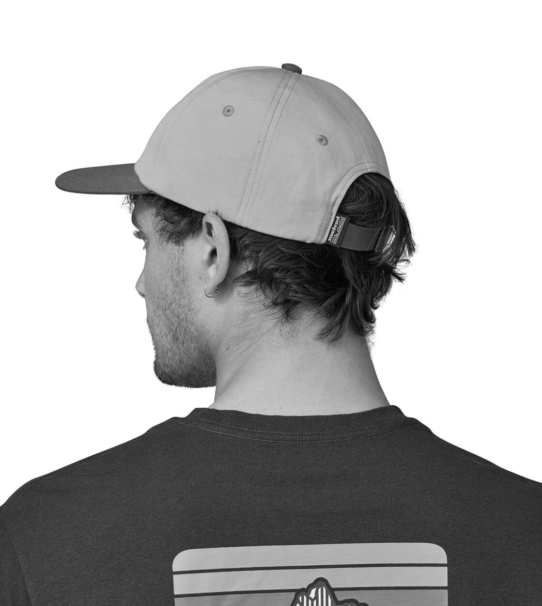 Patagonia 6 Panel Fitz Roy Icon Trad white text logo birch white w/gumtree green