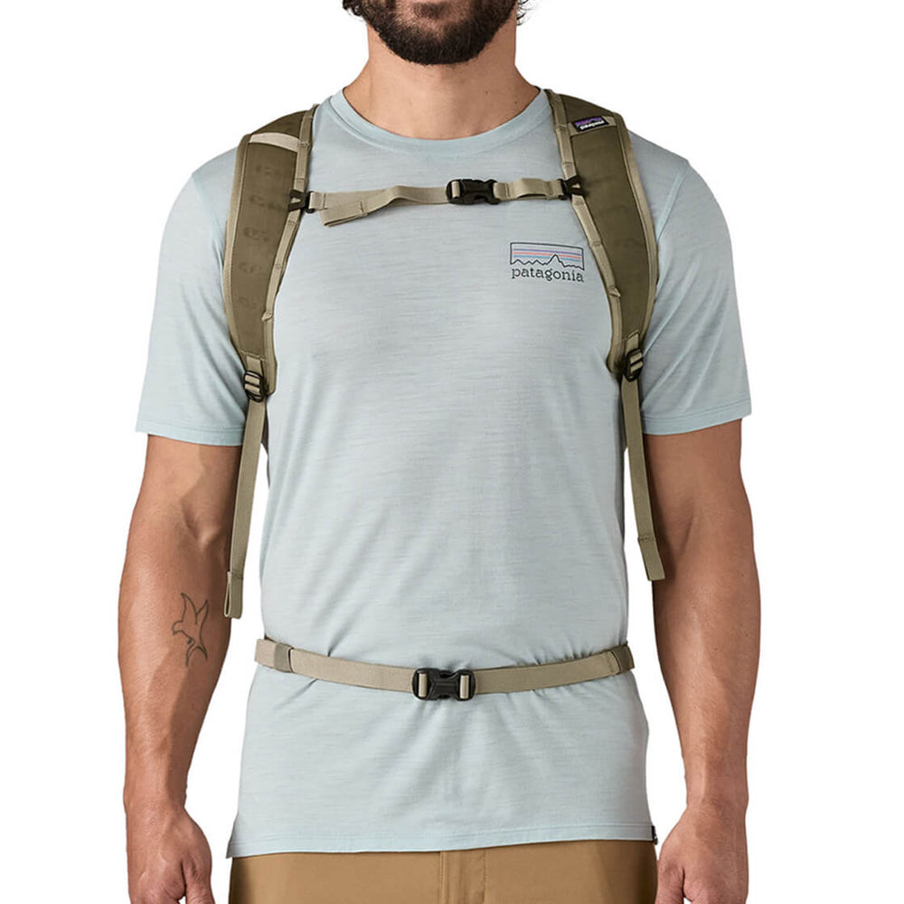 
                      
                        Patagonia Backpack Terravia MD green river rock
                      
                    