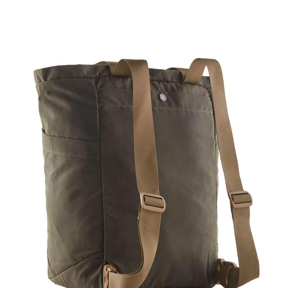 
                      
                        Patagonia Backpack Tote Pack Waxed Canvas green basin
                      
                    