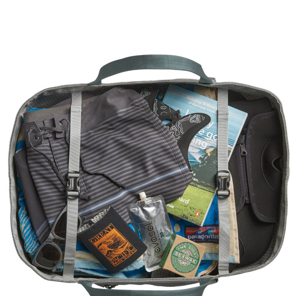 
                      
                        Patagonia Bag Black Hole Gear Tote grey sleet green wild waterline
                      
                    