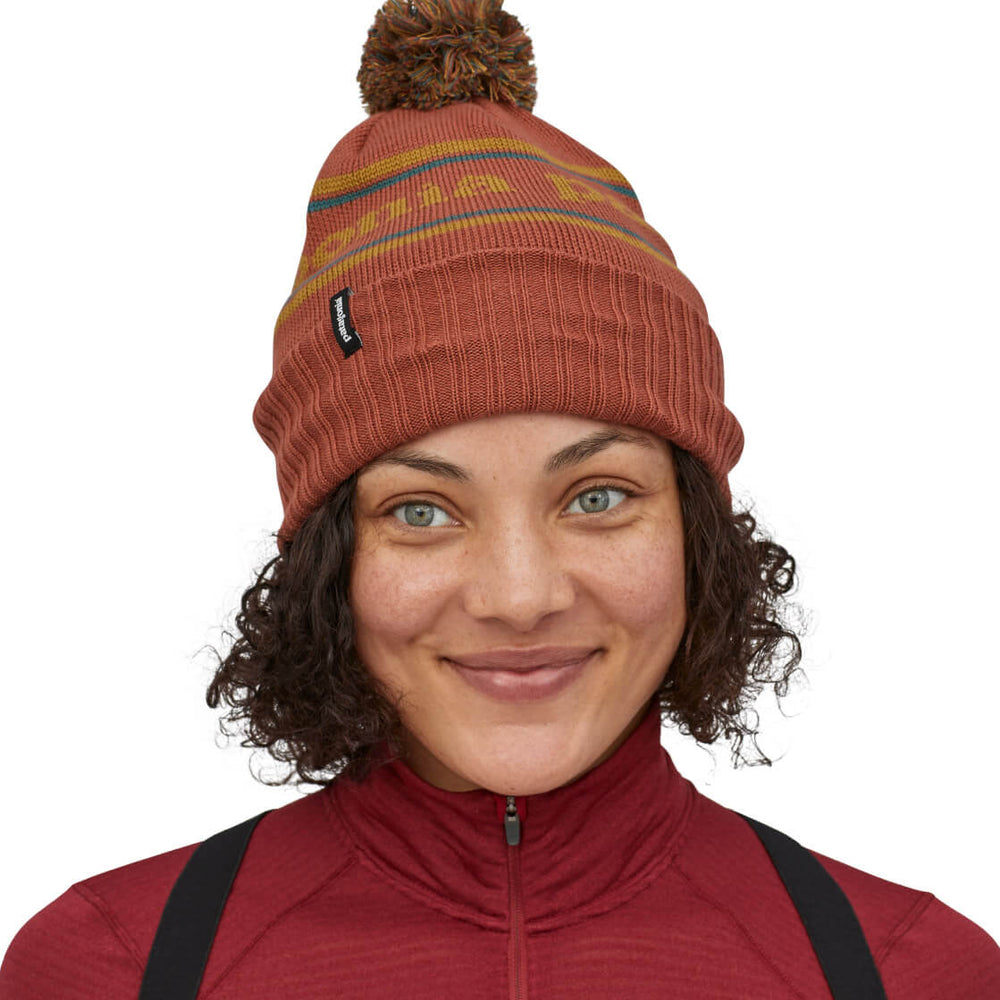 
                      
                        Patagonia Beanie Powder Town red spanish
                      
                    