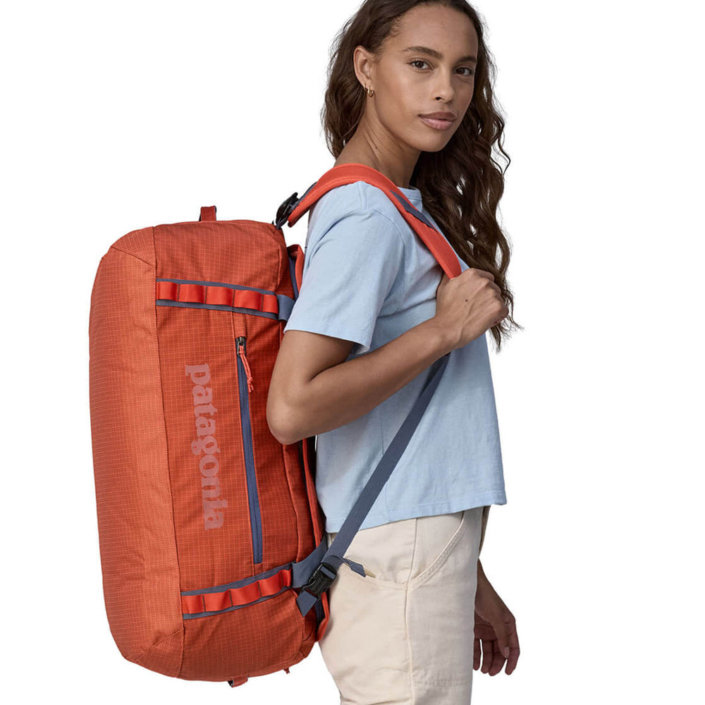 Patagonia Duffel Bag MD Black Hole red pimento