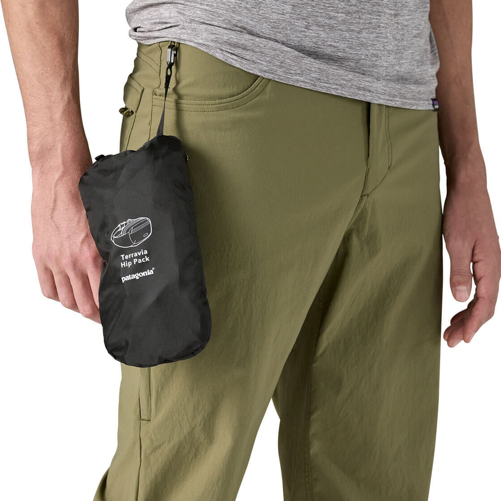 
                      
                        Patagonia Hip Pack Terravia black
                      
                    