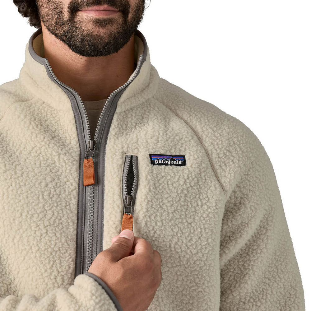 
                      
                        Patagonia Jacket Retro Pile beige pelican
                      
                    