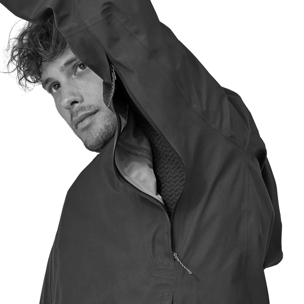 
                      
                        Patagonia Jacket Triolet red amanita
                      
                    