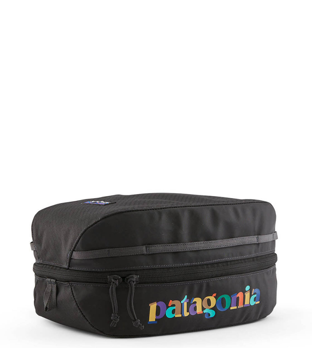 Patagonia Packing Cube MD Black Hole black ink unity text