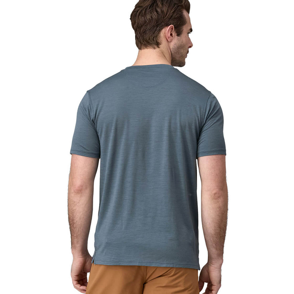 
                      
                        Patagonia T-Shirt Cap Cool Graphic Merino blue utilitiy fitz roy fader
                      
                    