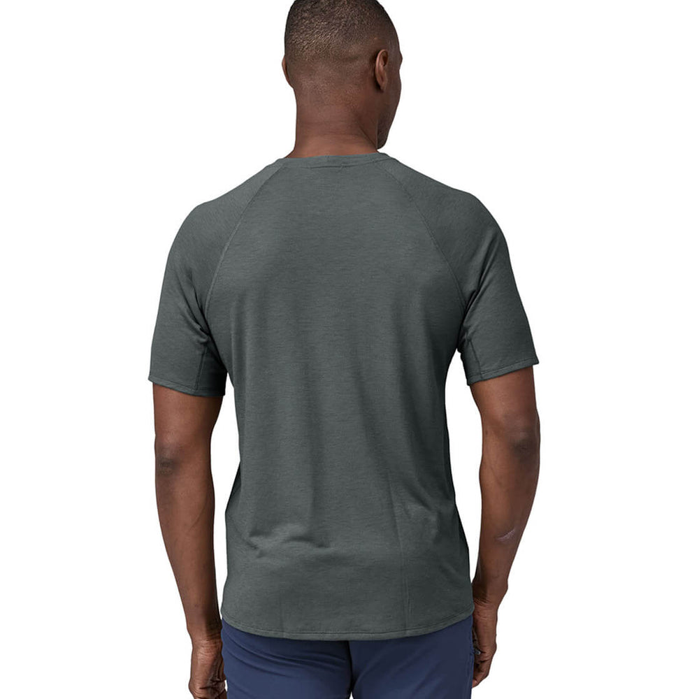 
                      
                        Patagonia T-Shirt Cap Cool Trail blue nouveau green
                      
                    
