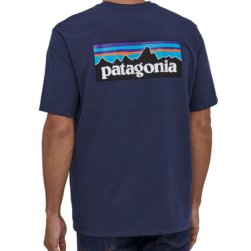 
                      
                        Patagonia T-Shirt P-6 Logo blue classic navy
                      
                    