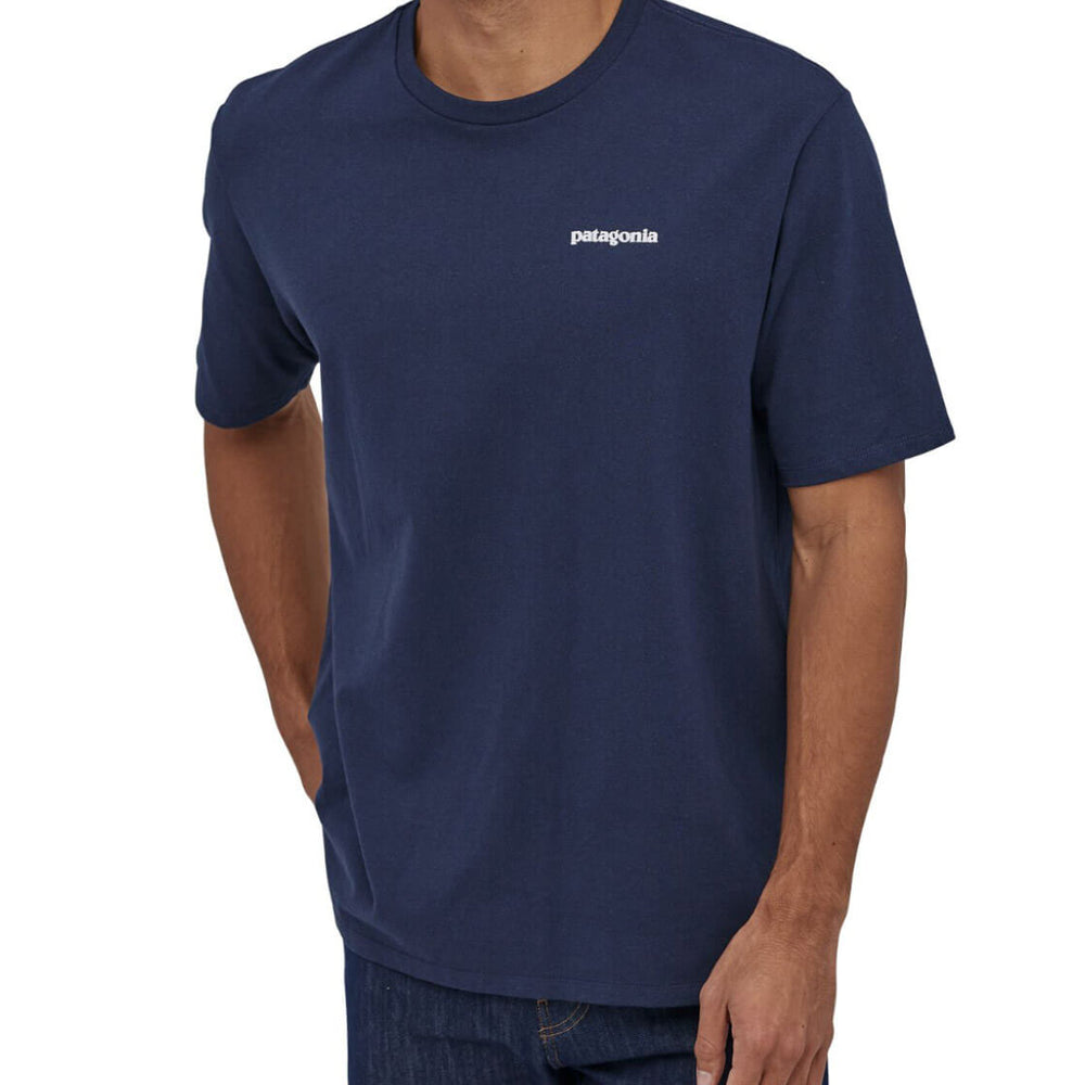 
                      
                        Patagonia T-Shirt P-6 Logo blue classic navy
                      
                    
