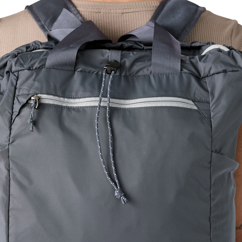 
                      
                        Patagonia Tote Pack Terravia blue smolder
                      
                    