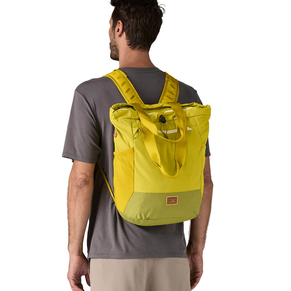 Patagonia Tote Pack Terravia green graze