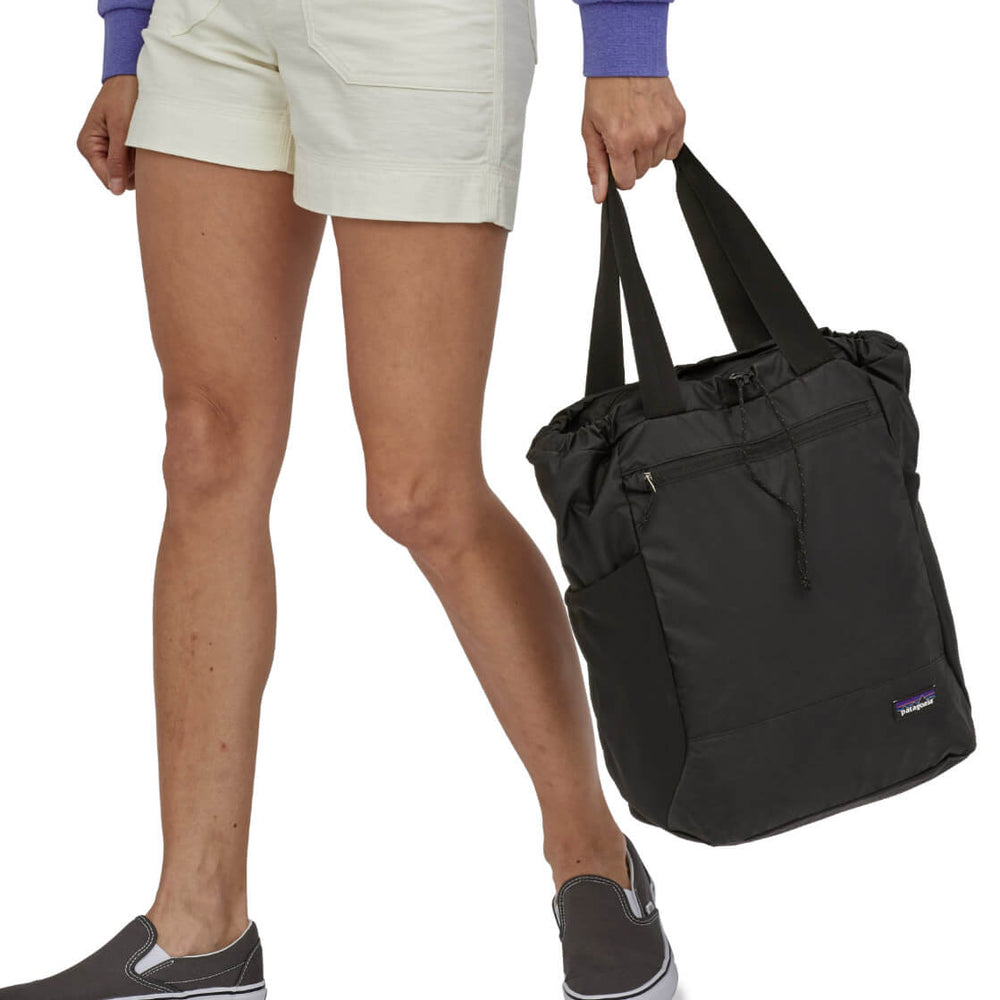 
                      
                        Patagonia Tote Ultralight Black Hole black
                      
                    