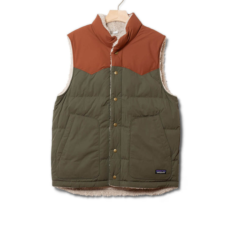 
                      
                        Patagonia Vest Reversible Bivy green basin
                      
                    