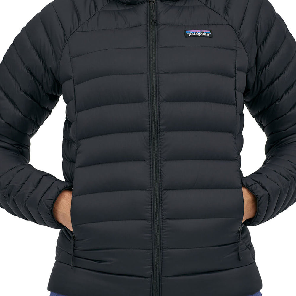 
                      
                        Patagonia W Jacket Down Hoody black
                      
                    