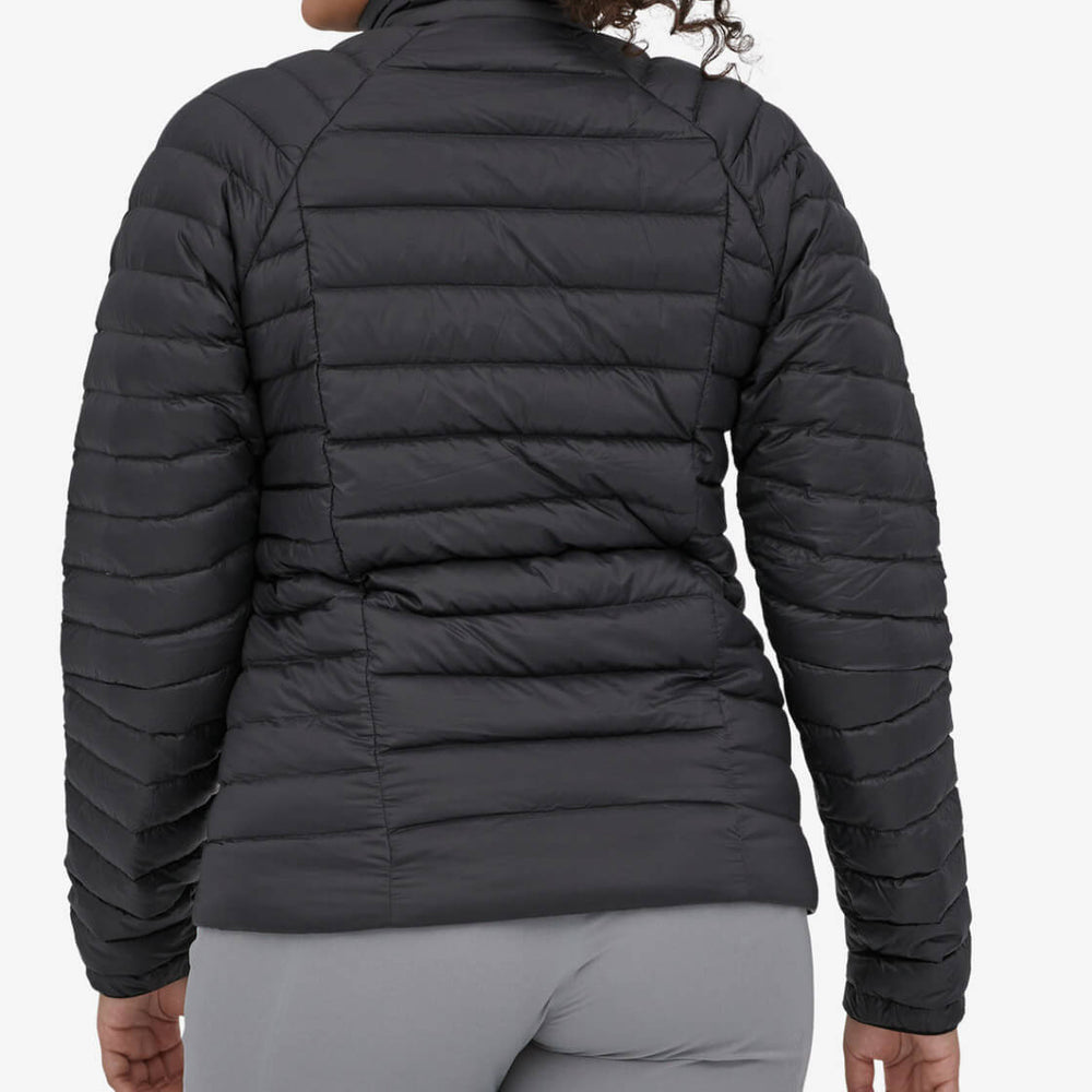 
                      
                        Patagonia W Jacket Down Sweater black
                      
                    