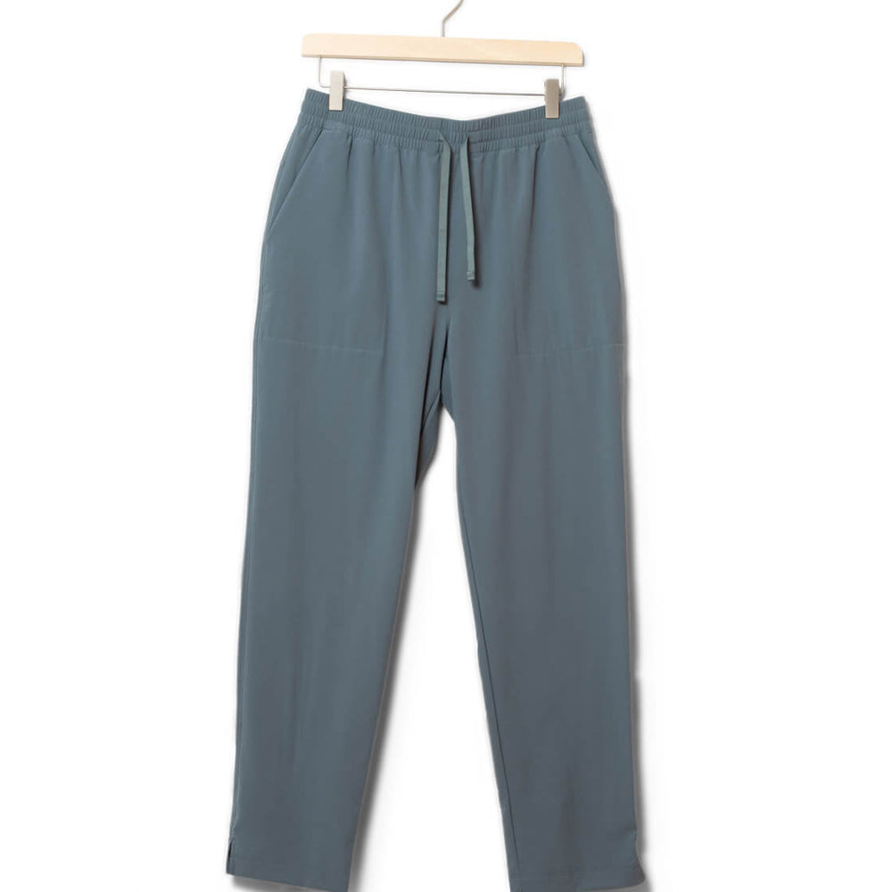 
                      
                        Patagonia W Pants Fleetwith blue nouveau green
                      
                    