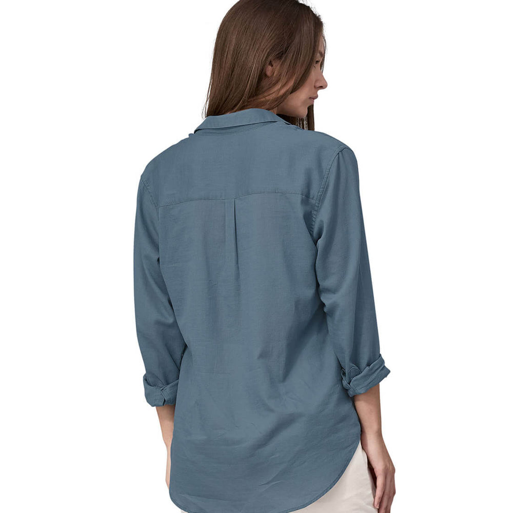 
                      
                        Patagonia W Shirt LW A/C Buttondown blue utility
                      
                    