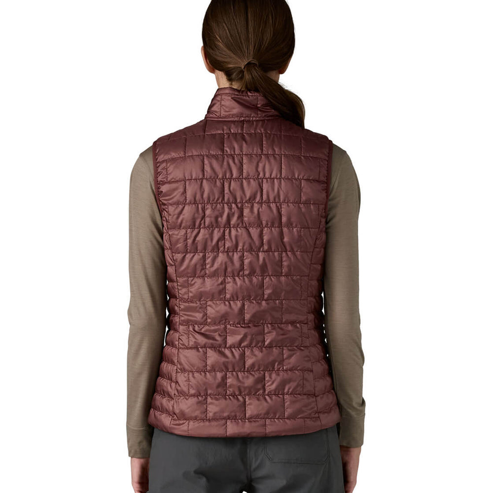 
                      
                        Patagonia W Vest Nano Puff red dark ruby
                      
                    