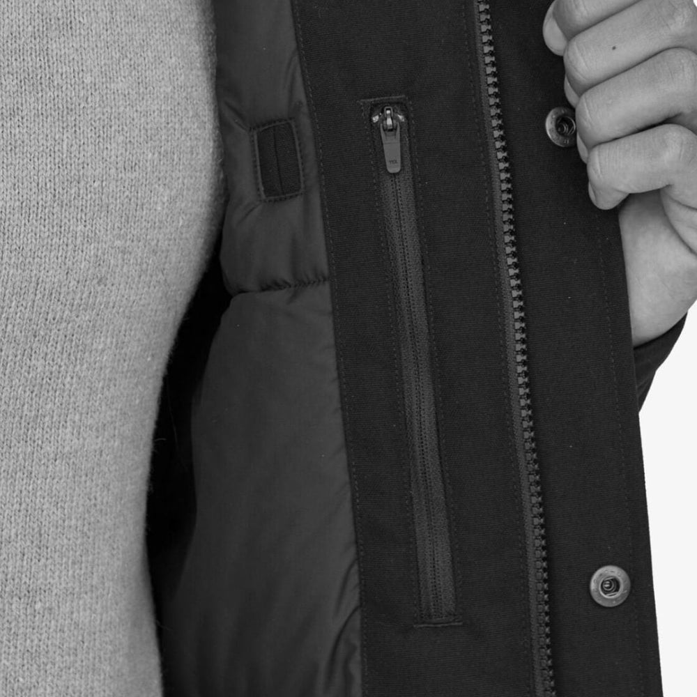 
                      
                        Patagonia Winterjacket Lone Mountain blue navy
                      
                    
