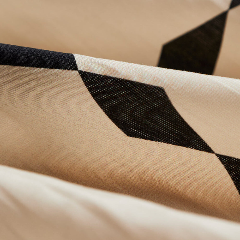
                      
                        Portuguese Flannel Shirt SS Diamonds beige black
                      
                    