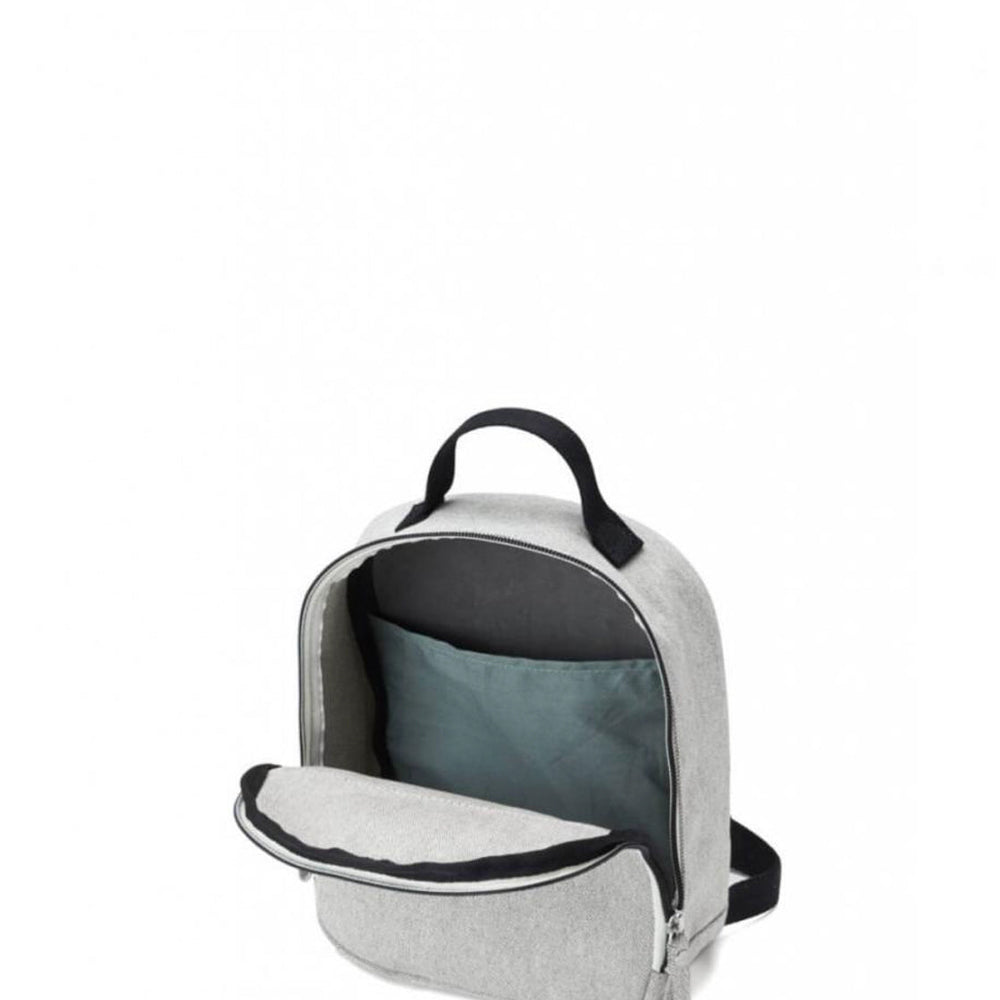 
                      
                        Qwstion Backpack Mini Pack raw blend
                      
                    