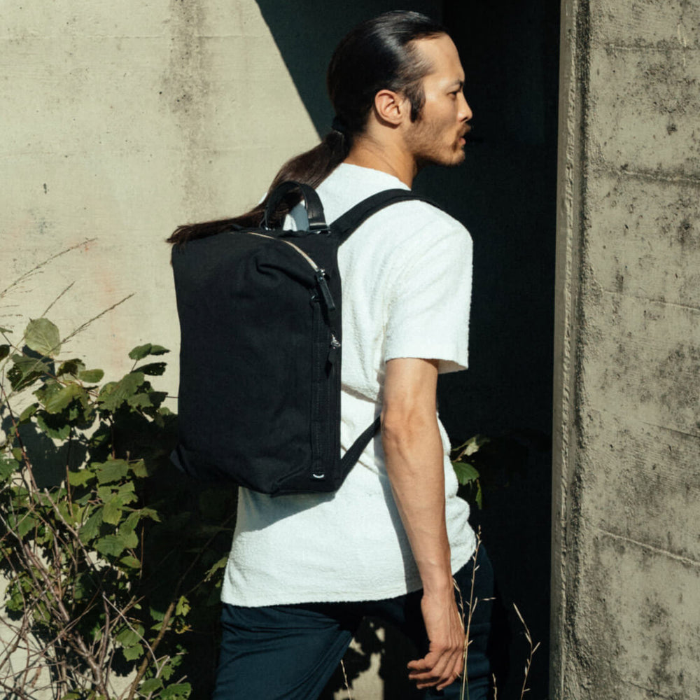 Qwstion Backpack Zip Pack black all