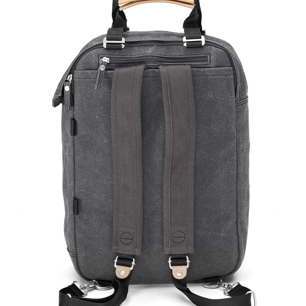 
                      
                        Qwstion Bag Daypack organic washed black
                      
                    