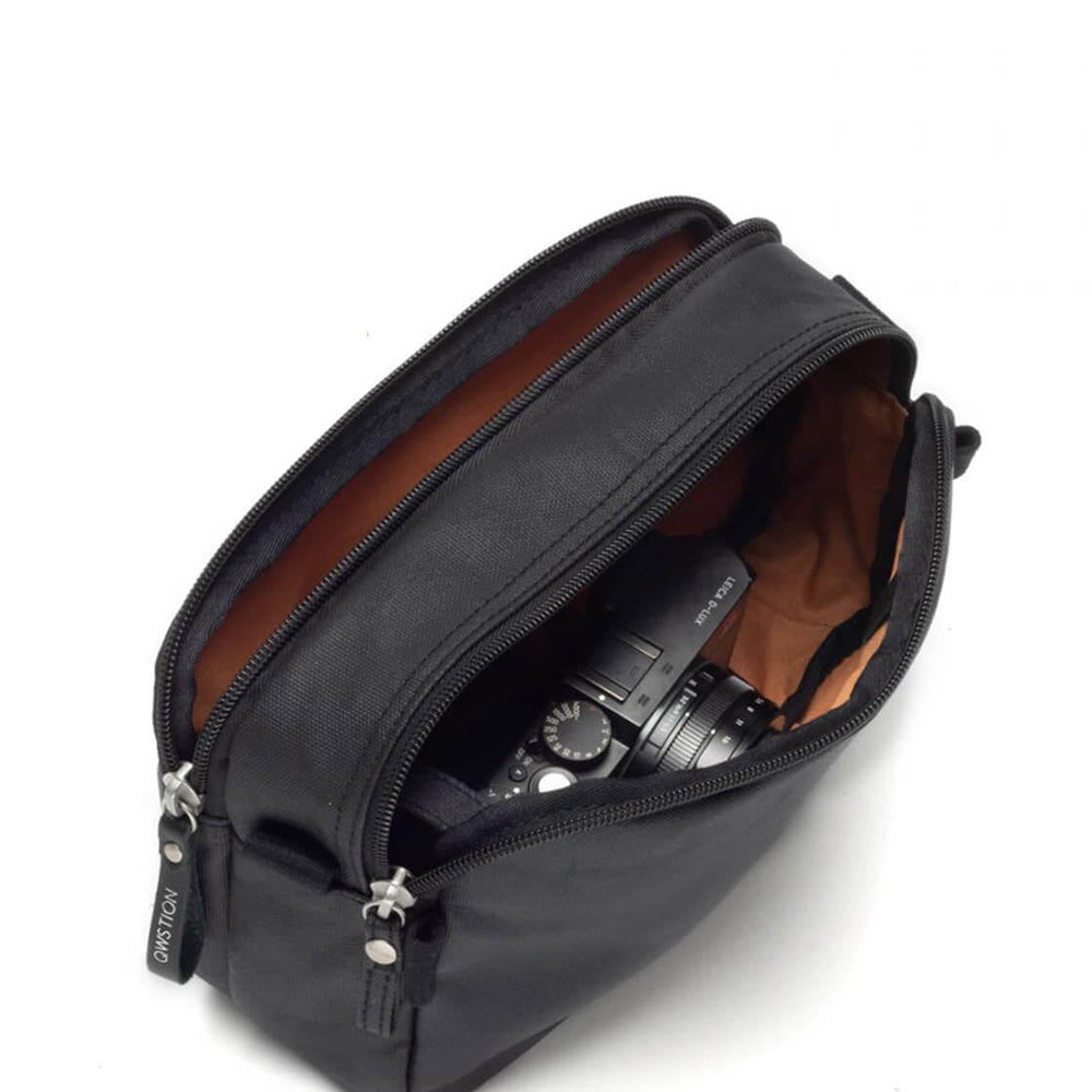 
                      
                        Qwstion Bag Hip Bag organic jet black
                      
                    