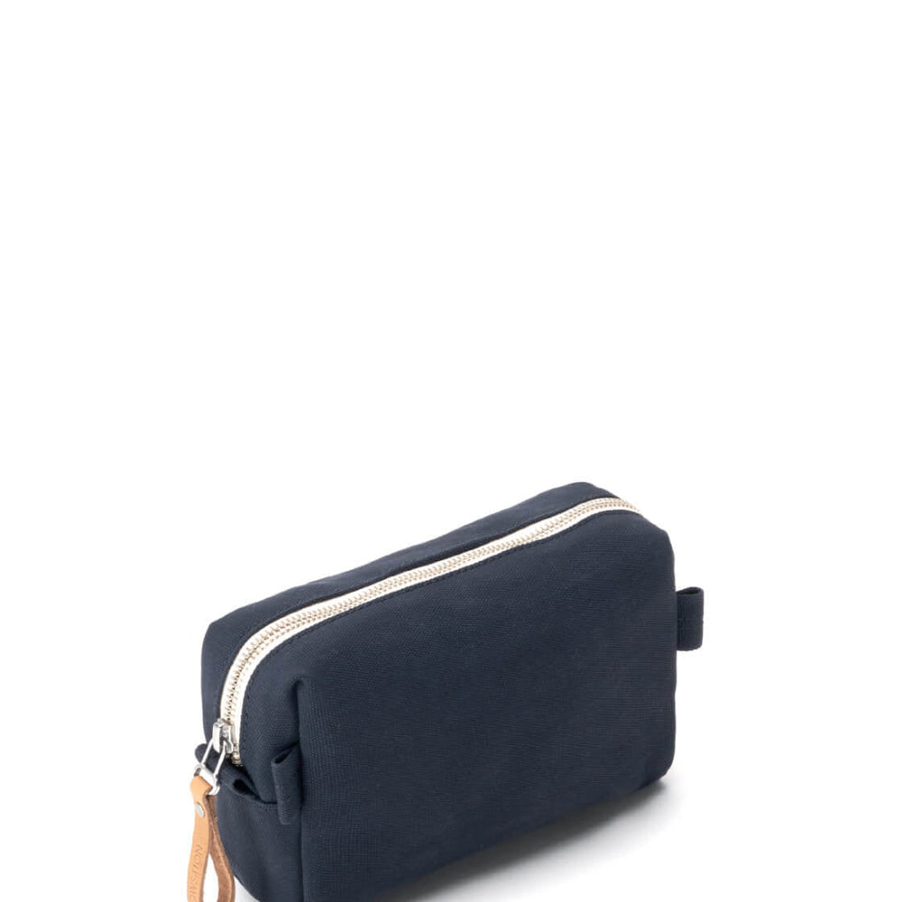 
                      
                        Qwstion Bag Hip Pouch classic navy
                      
                    
