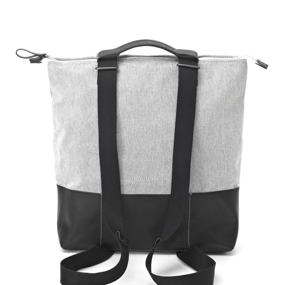 
                      
                        Qwstion Bag Simple Zipshopper raw blend leather canvas
                      
                    