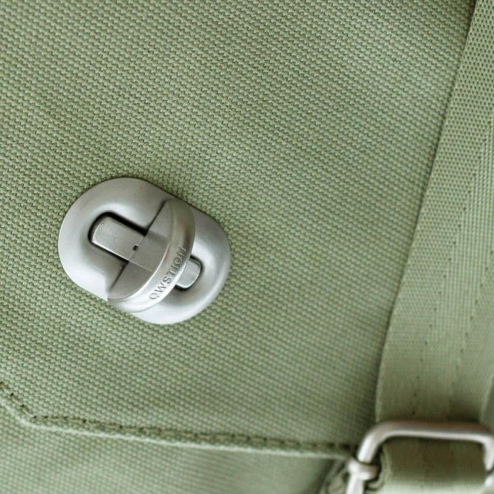 
                      
                        Qwstion Bag Tote organic moss
                      
                    