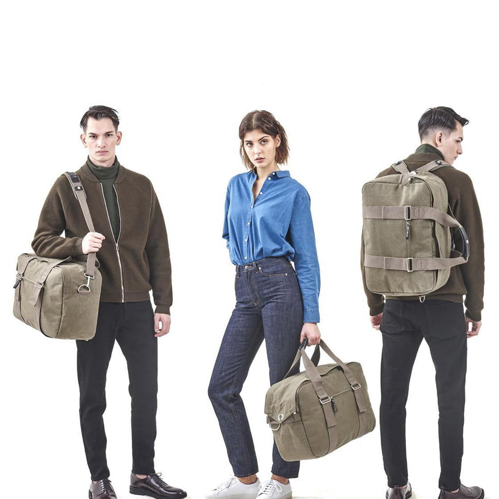 
                      
                        Qwstion Bag Weekender organic olive
                      
                    