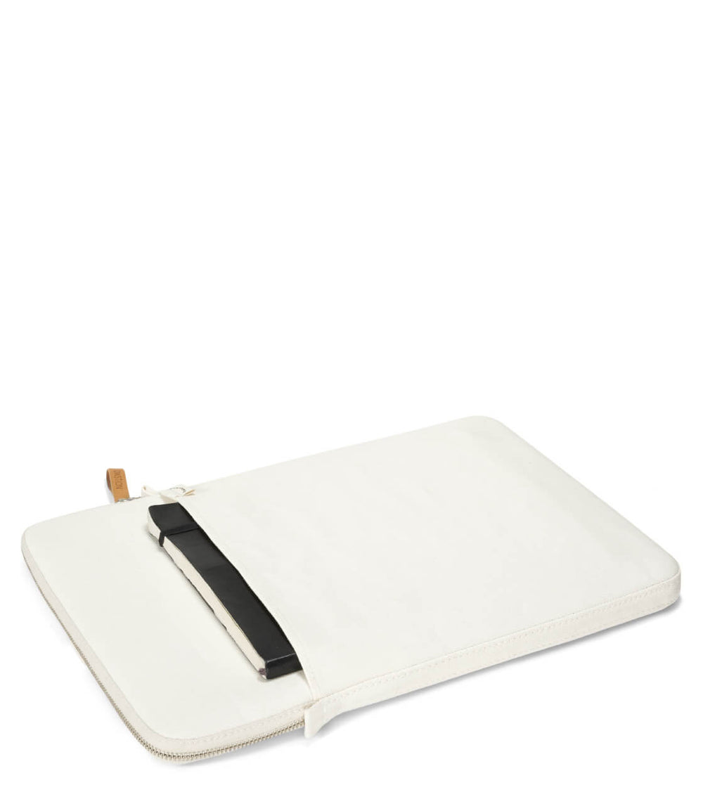 Qwstion Sleeve 16Zoll Macbook natural white