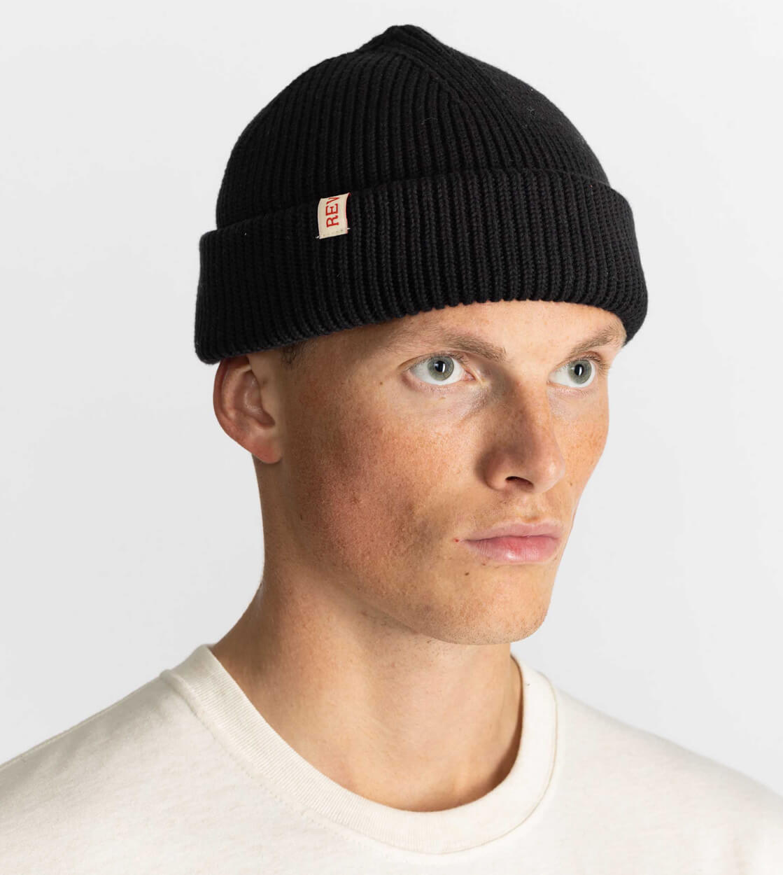 Revolution Beanie 9324 Fisherman black
