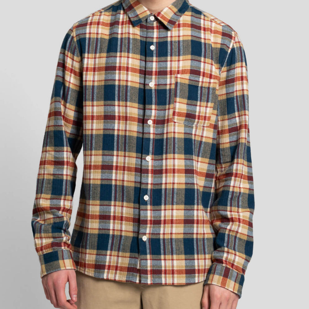 
                      
                        Revolution Shirt 3828 beige/red/blue
                      
                    