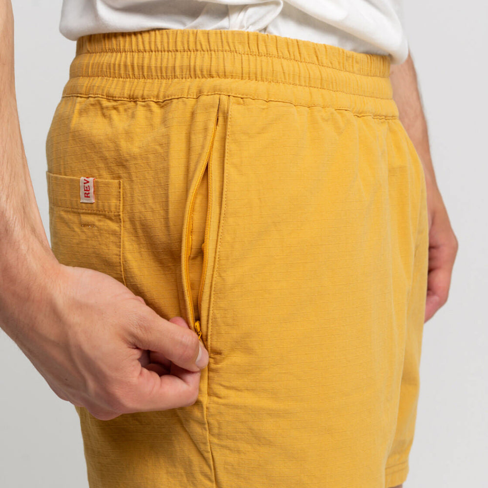 
                      
                        Revolution Shorts 4045 yellow
                      
                    