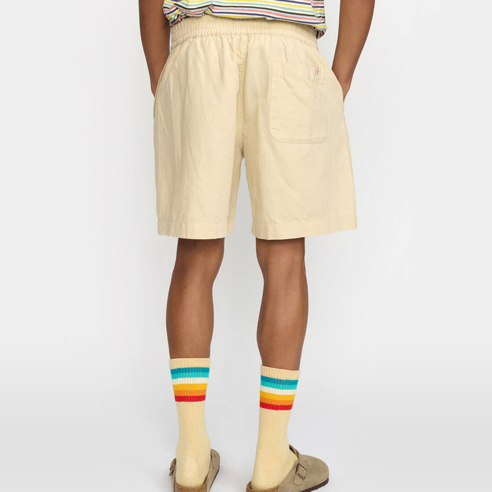 
                      
                        Revolution Shorts 4065 Linen beige offwhite
                      
                    