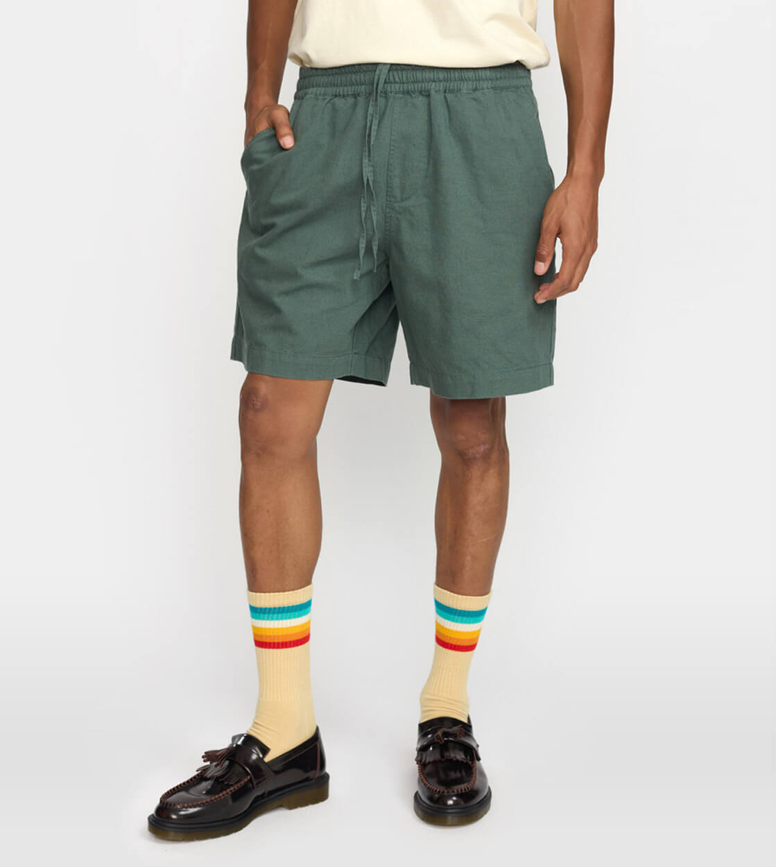 Revolution Shorts 4065 Linen green dust
